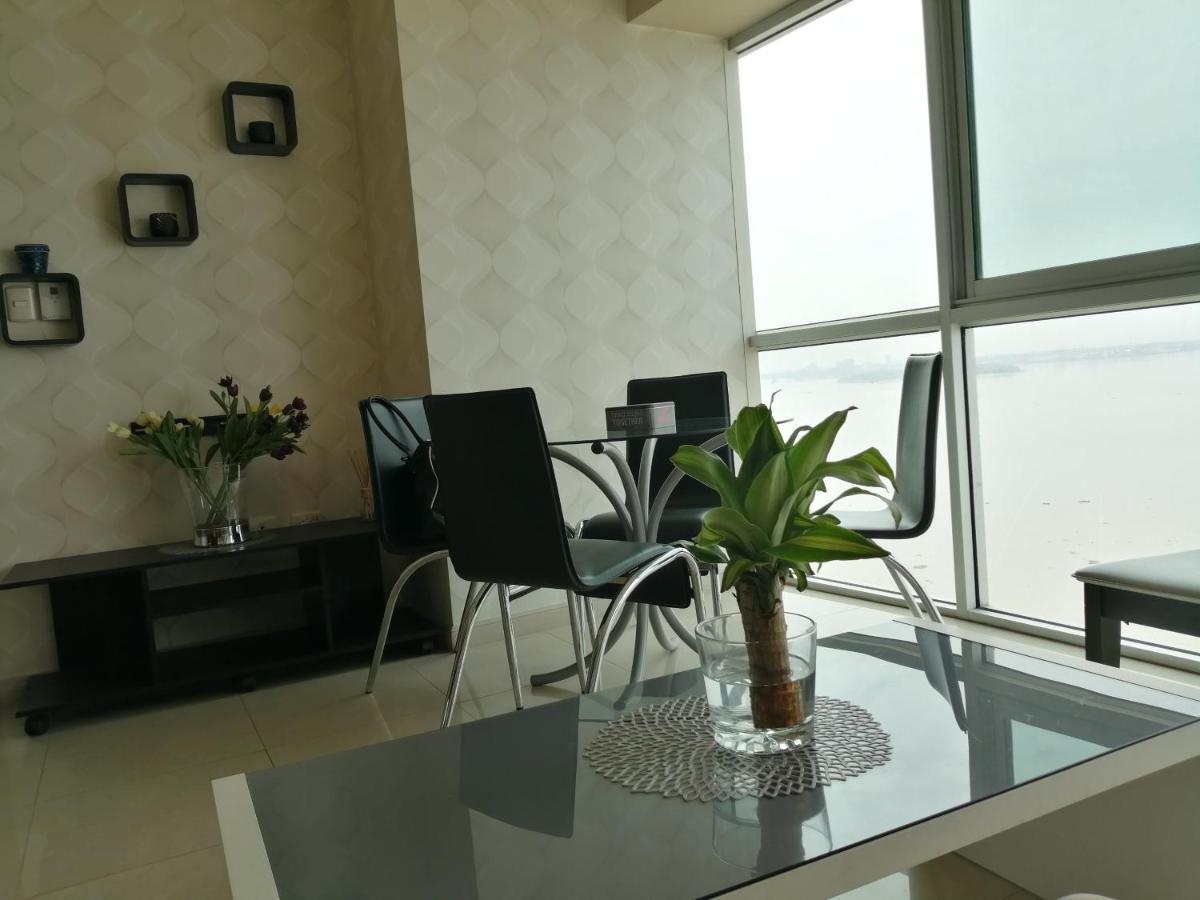 Puerto Santa Ana Suites גוויאקיל מראה חיצוני תמונה