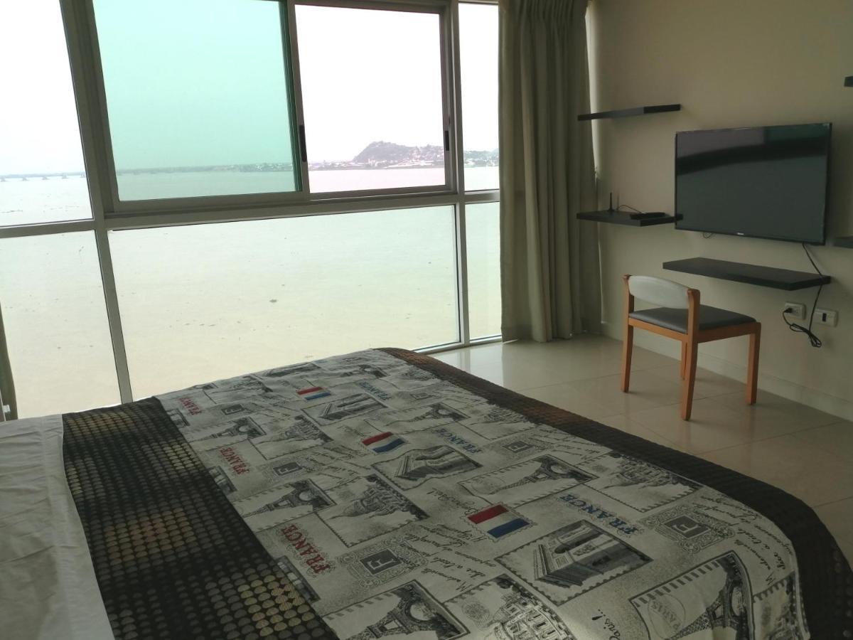 Puerto Santa Ana Suites גוויאקיל מראה חיצוני תמונה
