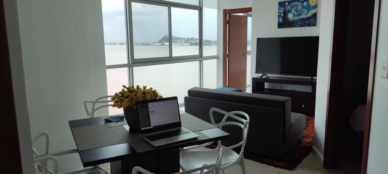 Puerto Santa Ana Suites גוויאקיל מראה חיצוני תמונה