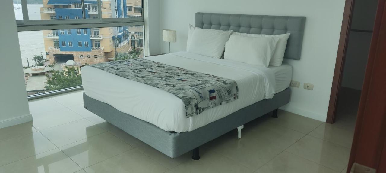 Puerto Santa Ana Suites גוויאקיל מראה חיצוני תמונה