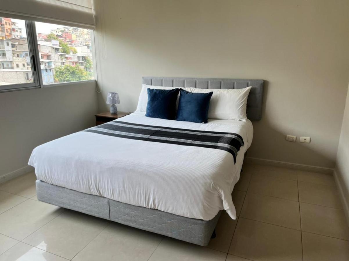Puerto Santa Ana Suites גוויאקיל מראה חיצוני תמונה