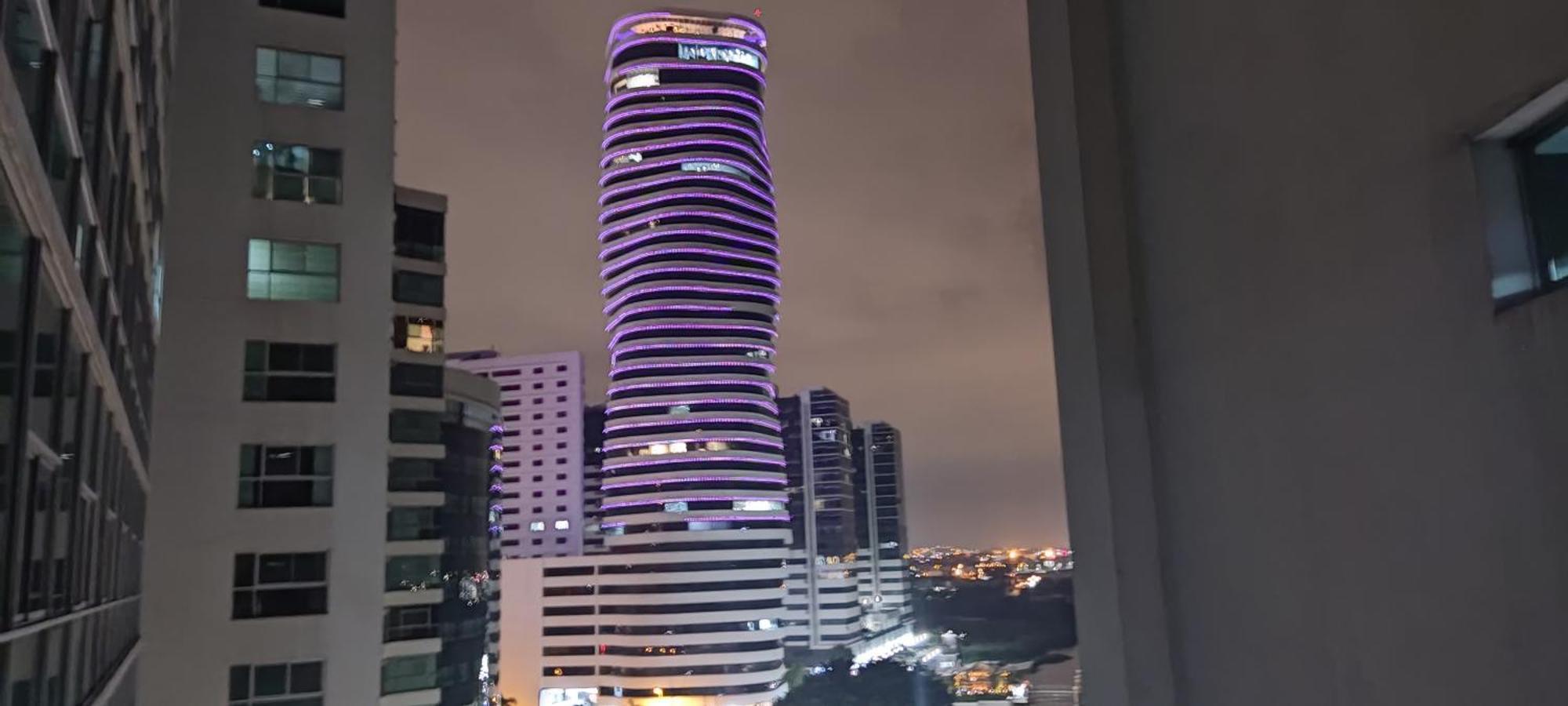 Puerto Santa Ana Suites גוויאקיל מראה חיצוני תמונה