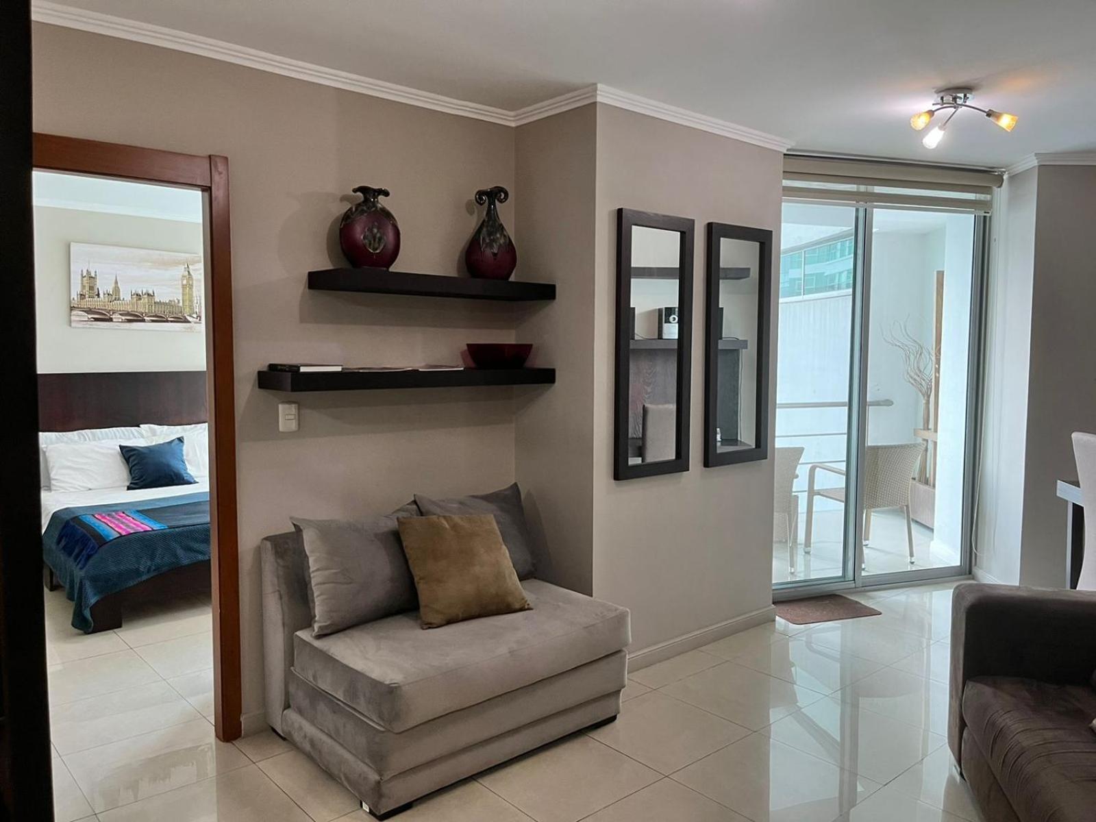 Puerto Santa Ana Suites גוויאקיל מראה חיצוני תמונה