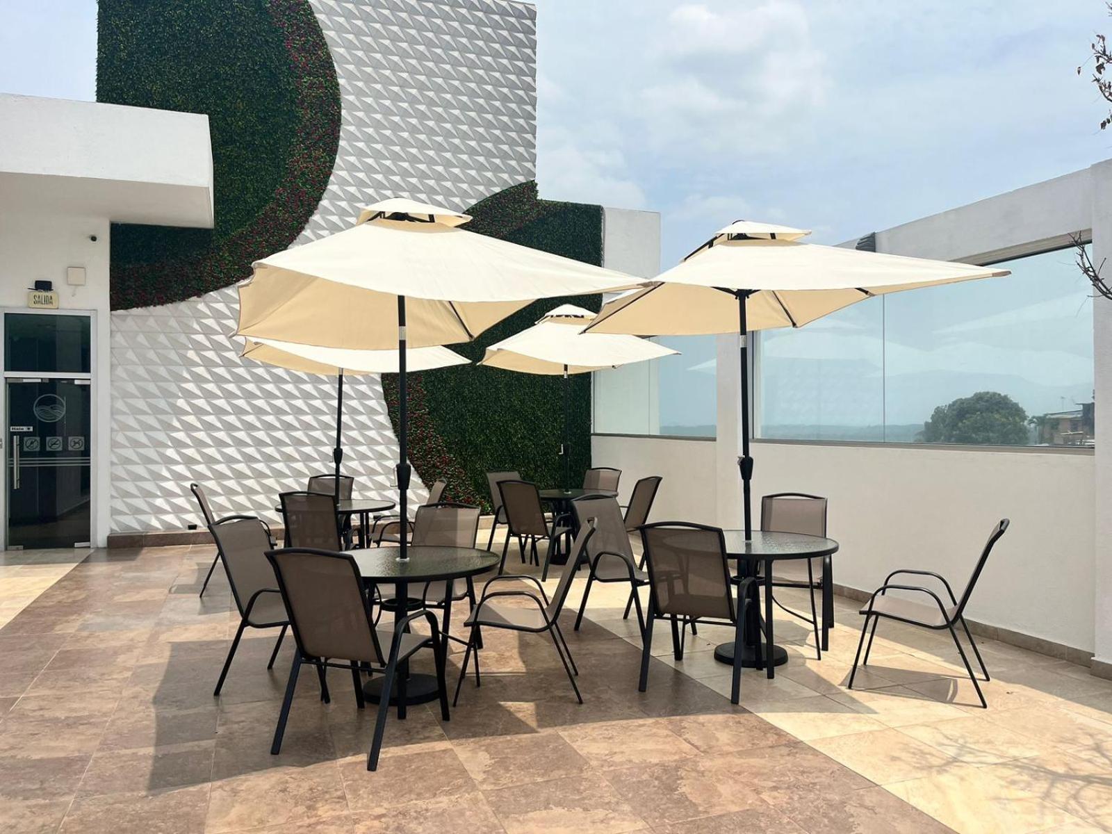 Puerto Santa Ana Suites גוויאקיל מראה חיצוני תמונה