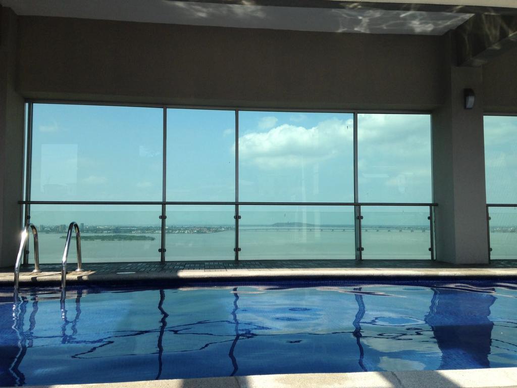 Puerto Santa Ana Suites גוויאקיל מראה חיצוני תמונה