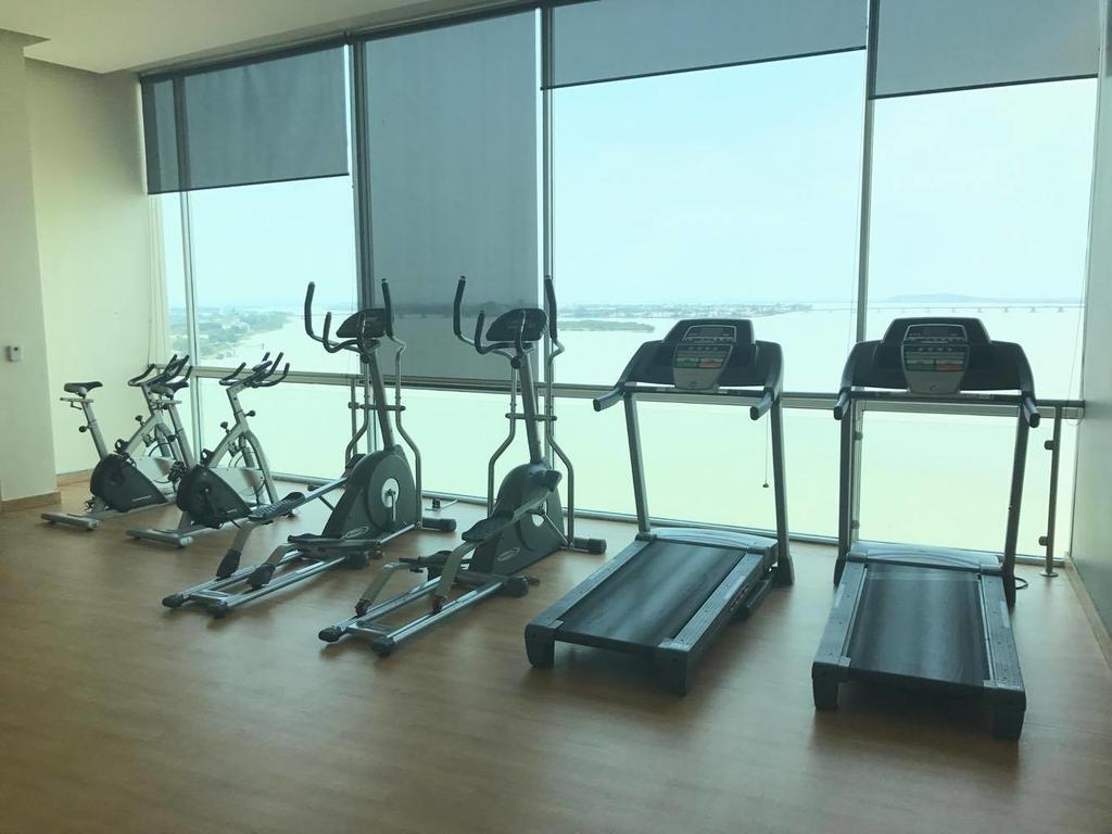 Puerto Santa Ana Suites גוויאקיל מראה חיצוני תמונה