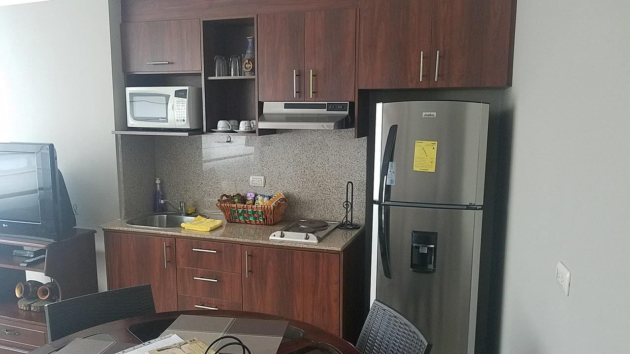 Puerto Santa Ana Suites גוויאקיל מראה חיצוני תמונה